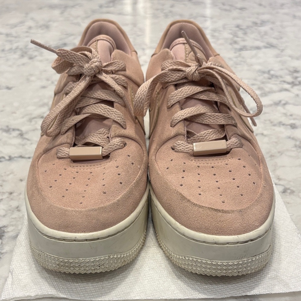 Women's Nike AF-1 Sneakers